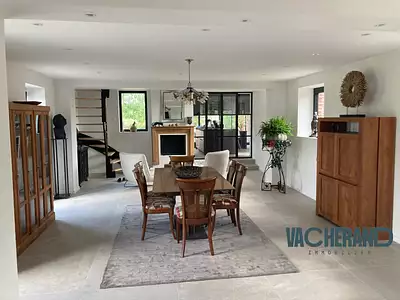 Maison, 320 m²