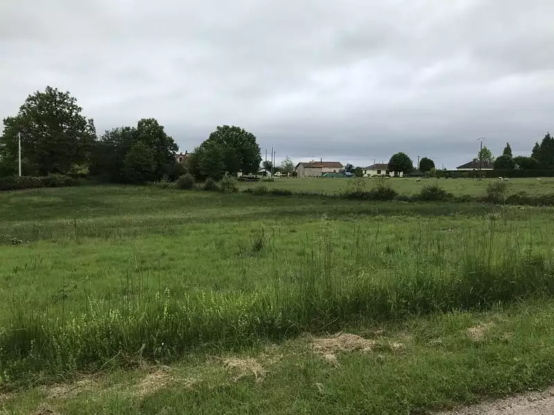 Terrain, 5 880 m²