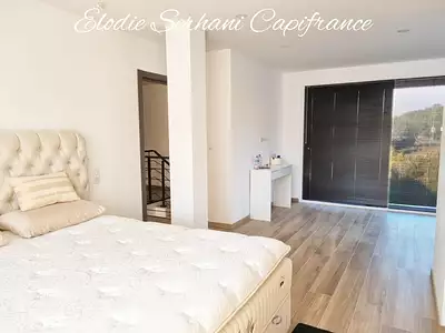 Maison, 247 m²
