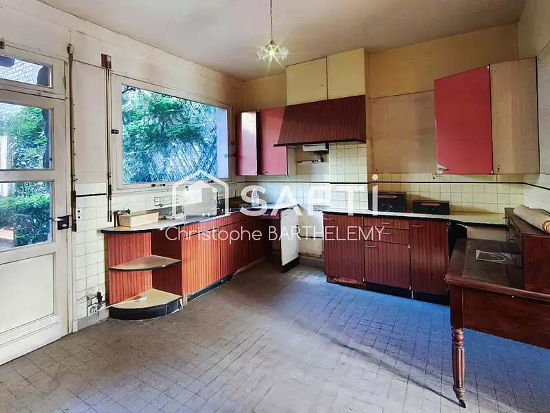 Immeuble, 344 m²