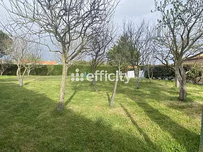 Terrain, 728 m²