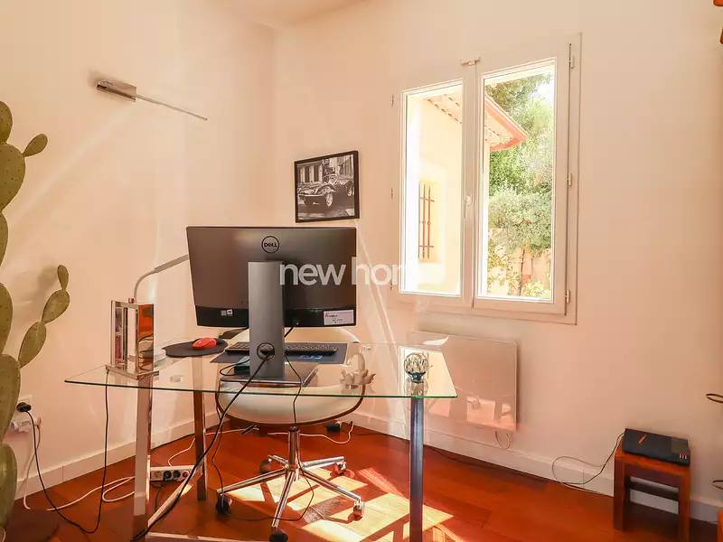 Maison, 222 m²