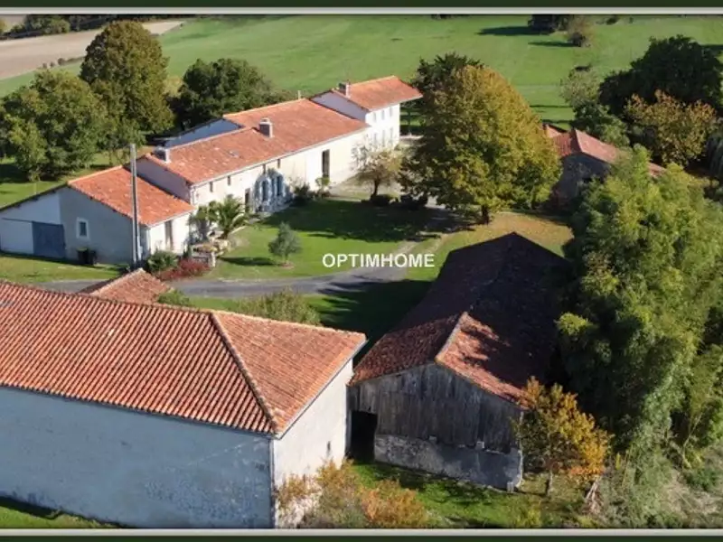 Maison, 422 m²