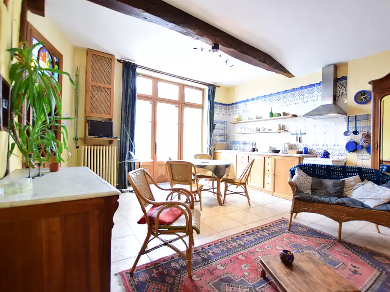 Maison, 230 m²