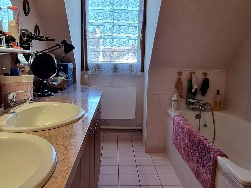 Maison, 99 m²