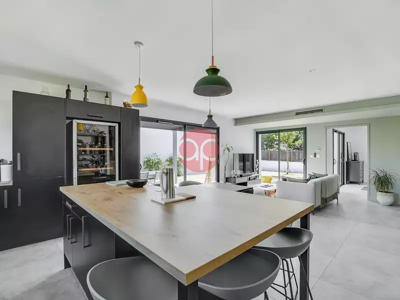 Maison, 100,68 m²