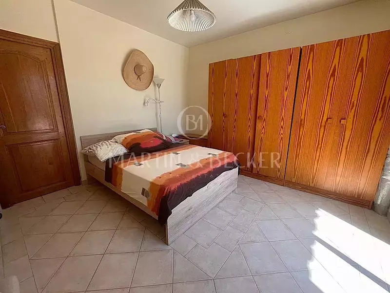 Maison, 246 m²