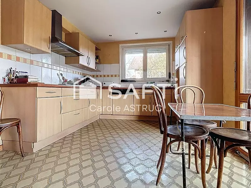 Maison, 400 m²