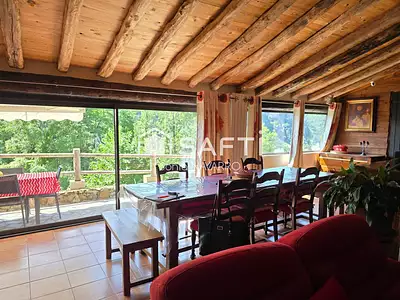 Maison, 180 m²