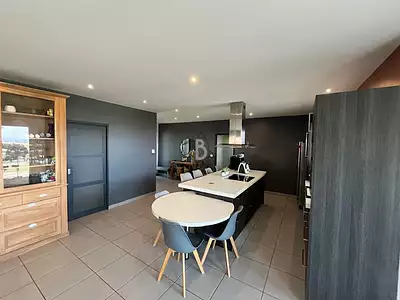 Maison, 146 m²