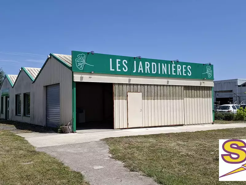 Divers, 200 m²