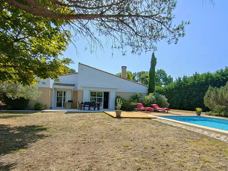 Maison, 166 m²