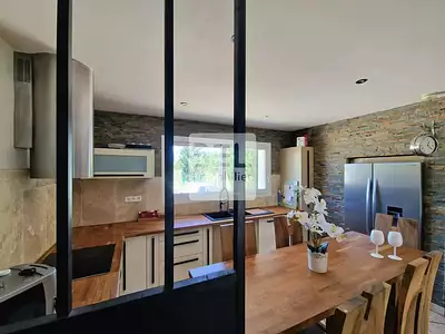 Maison, 220 m²