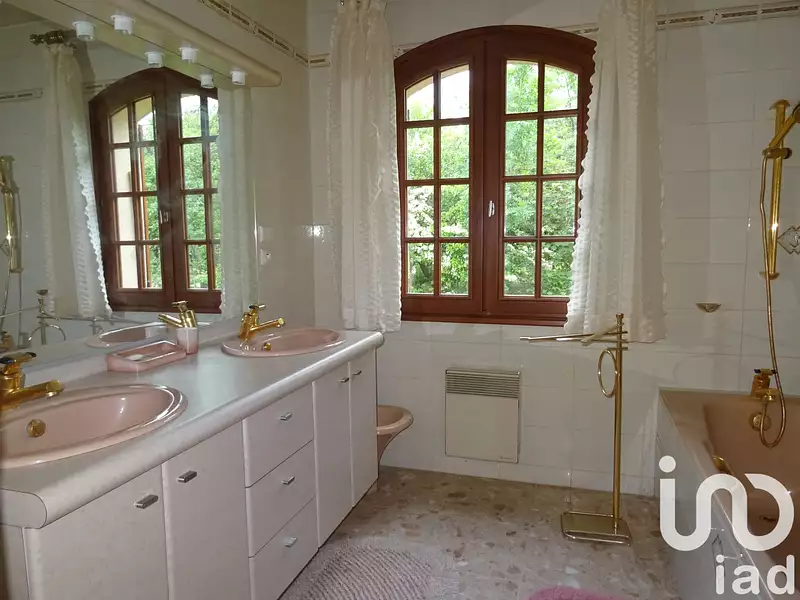 Maison, 195 m²