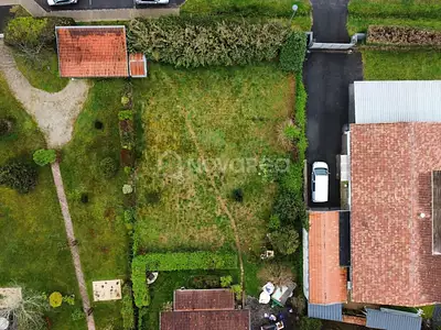 Terrain, 600 m²