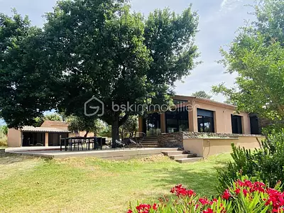 Maison, 237 m²