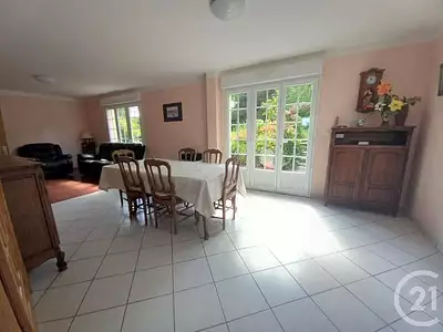 Maison, 122,7 m²