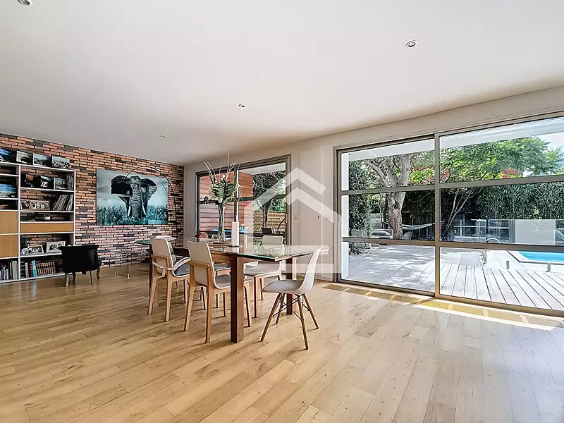 Maison, 174 m²