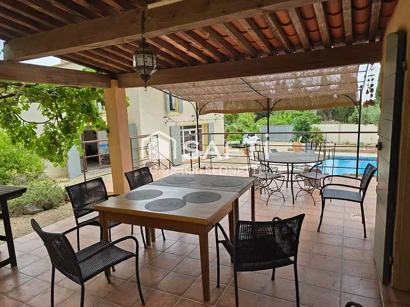 Maison, 300 m²