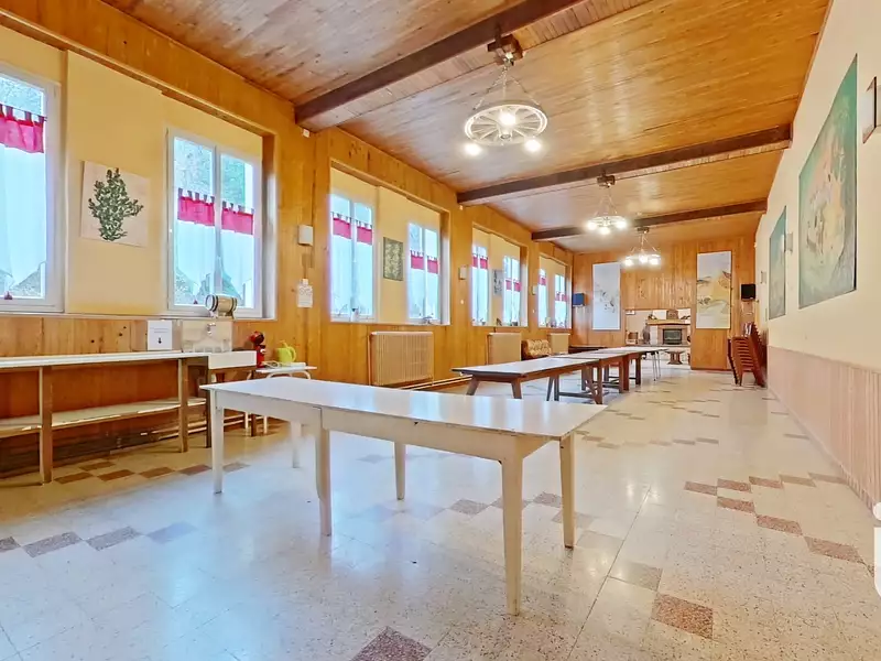 Maison, 891 m²