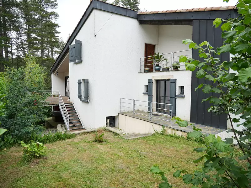 Maison, 197 m²