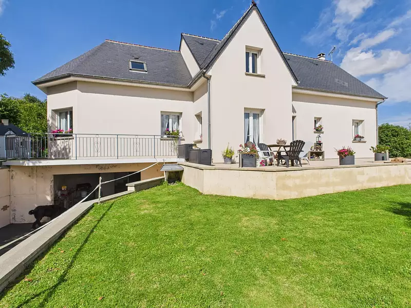 Maison, 161 m²
