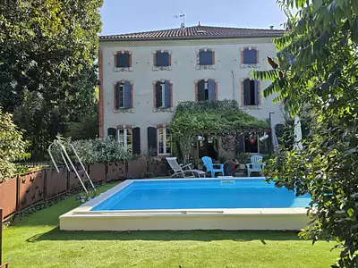Maison, 330 m²