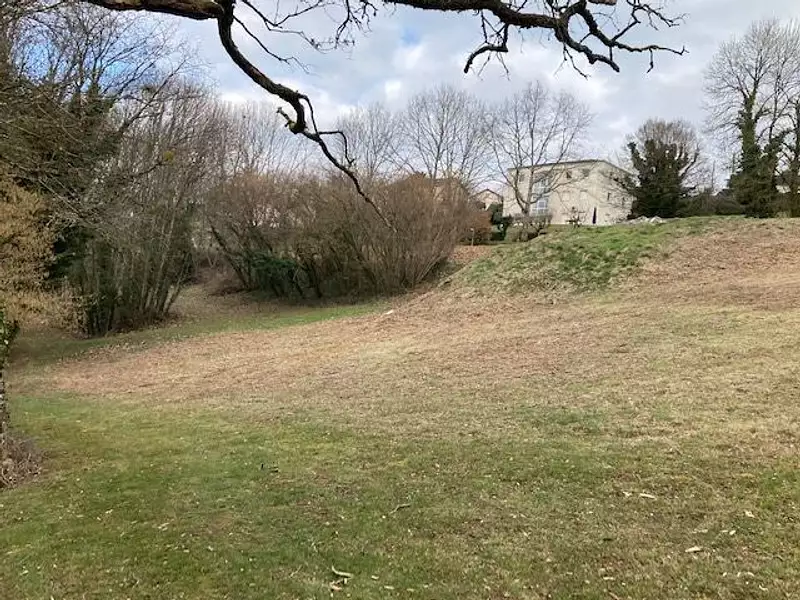 Terrain, 1 670 m²