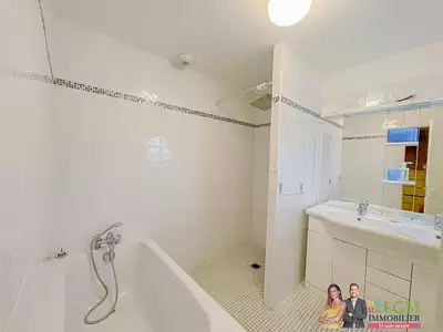 Maison, 384 m²