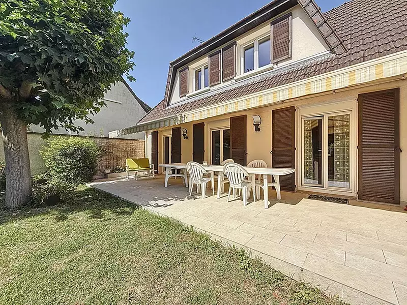 Maison, 120 m²