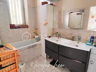 Maison, 325 m²