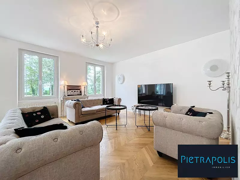 Maison, 380 m²