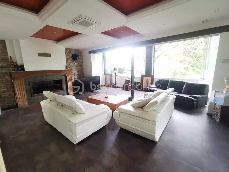 Maison, 200 m²