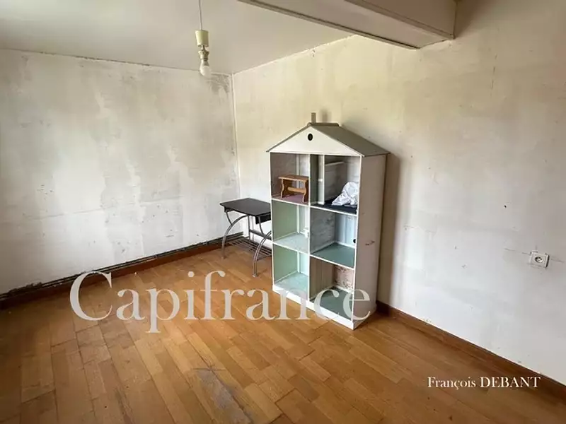 Maison, 176 m²