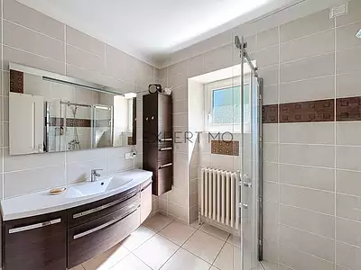 Maison, 220 m²