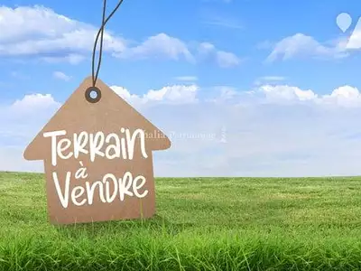 Terrain, 700 m²