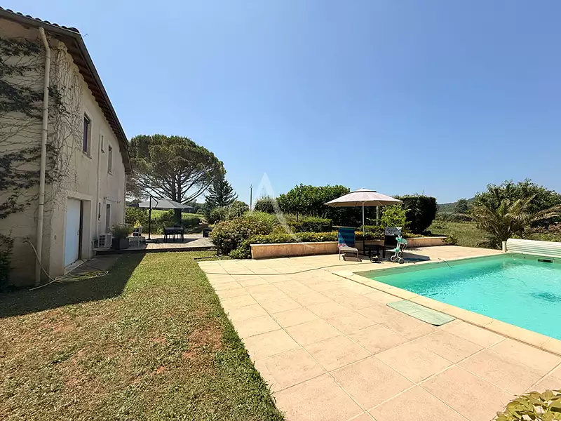 Maison, 202 m²