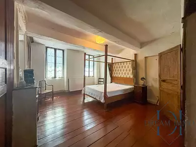 Maison, 240 m²