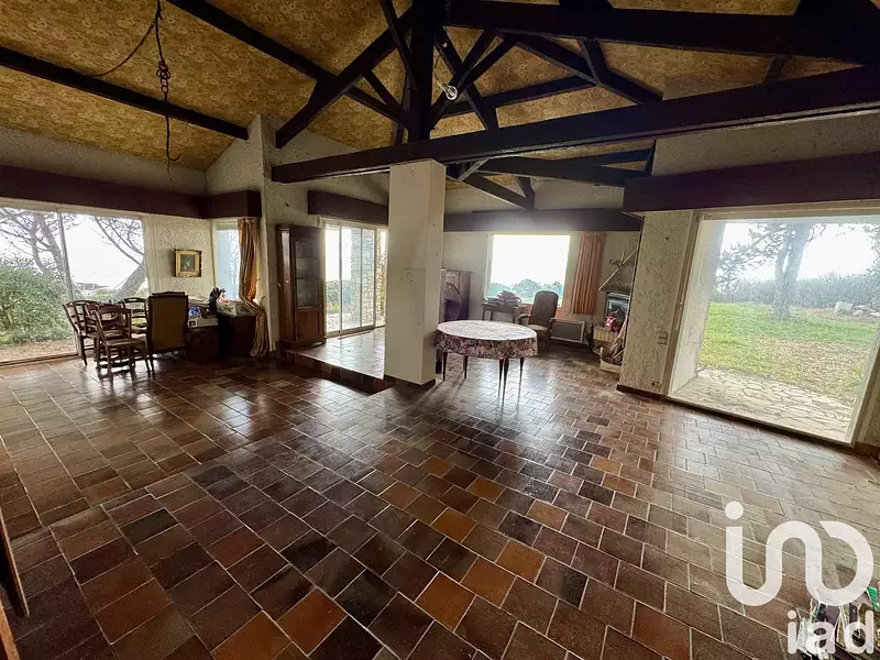 Maison, 166 m²