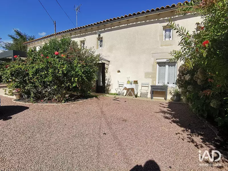 Maison, 180 m²