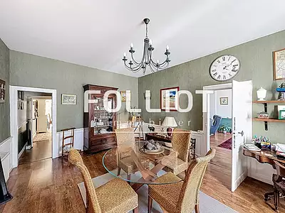 Maison, 166 m²