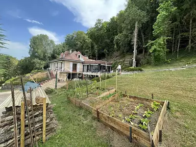 Maison, 200 m²