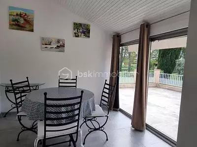 Maison, 239 m²