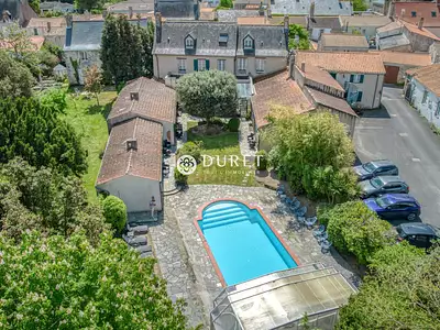 Maison, 872 m²