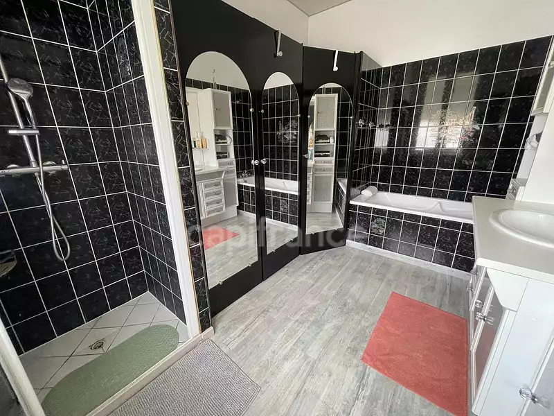 Maison, 155 m²