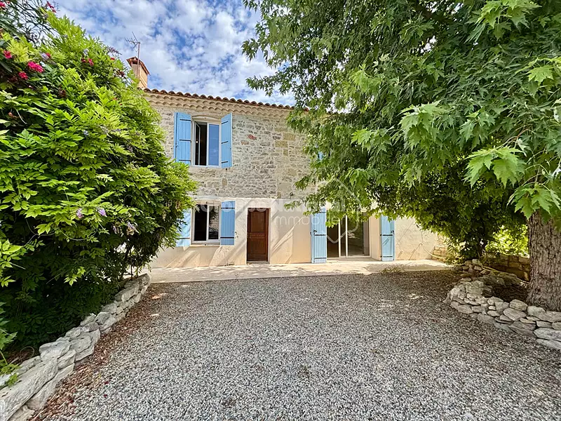 Maison, 196 m²