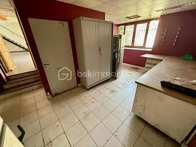 Maison, 240 m²