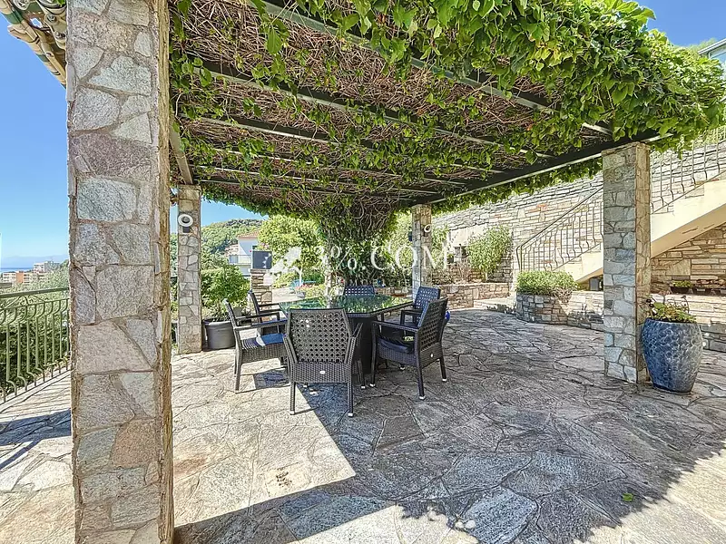 Maison, 165 m²