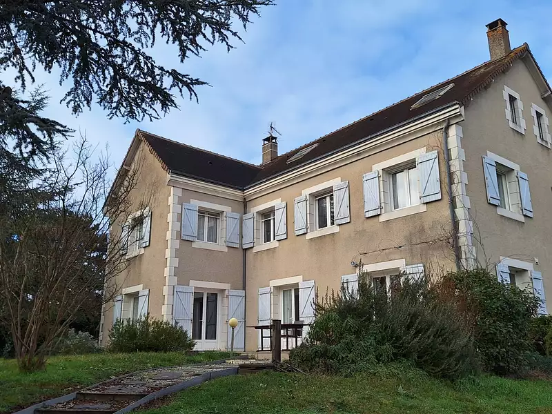 Maison, 240 m²