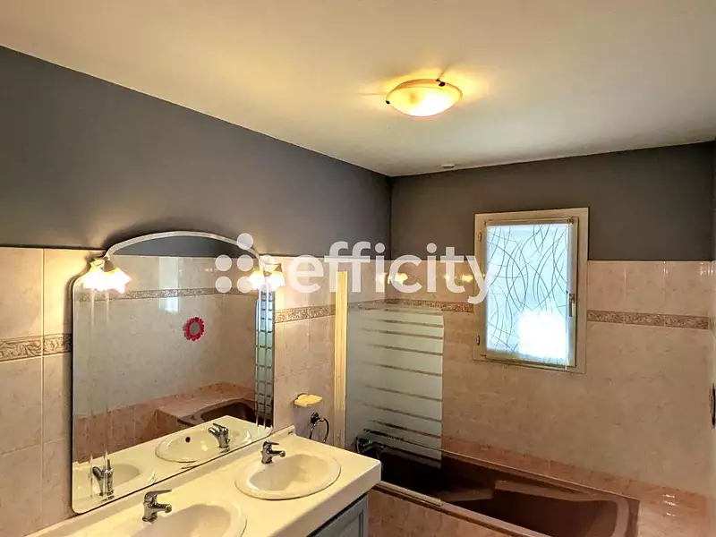 Maison, 134 m²